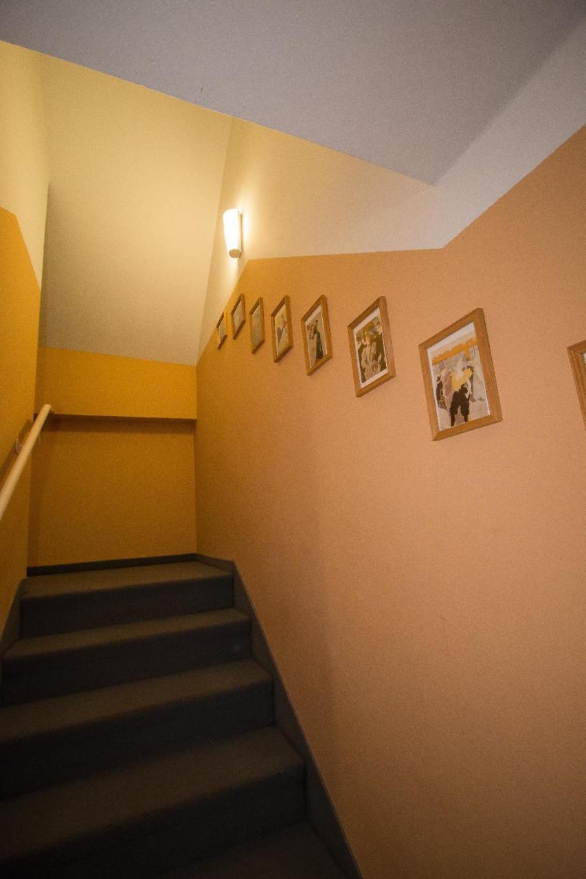 Hotel Garni Am Markt - Businesshotel - Fruehstuecksbuffet - Fahrradabstellplatz - Hunde Willkommen 노이스타트 바이 코부르크 외부 사진